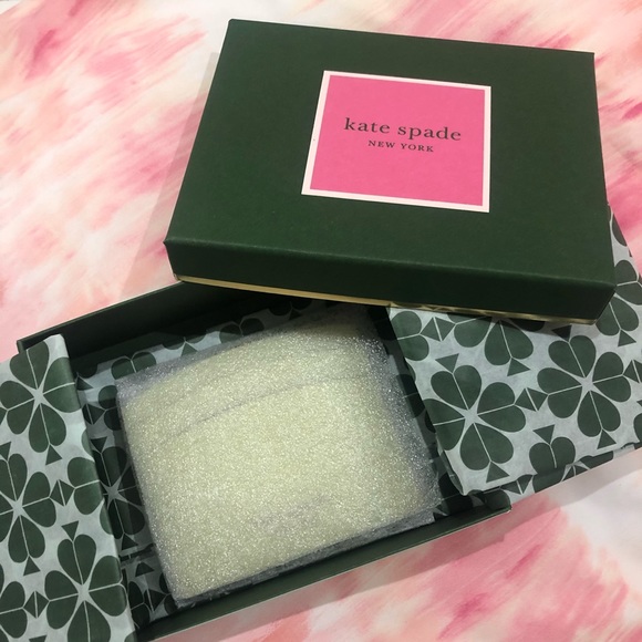 NEW Kate Spade Card Holder - Picture 4 of 5